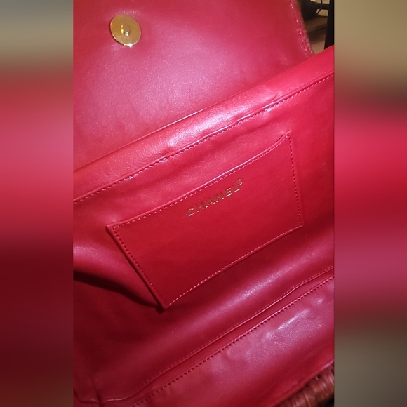 CHANEL Red Wicker Classic Flap Shoulder Bag - Picture 5 of 10